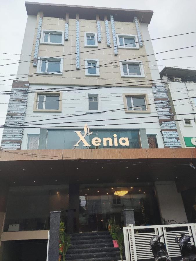 Hotel Xenia Varanasi Exterior photo