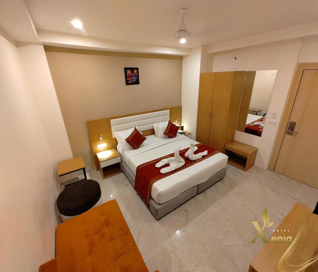 Hotel Xenia Varanasi Exterior photo