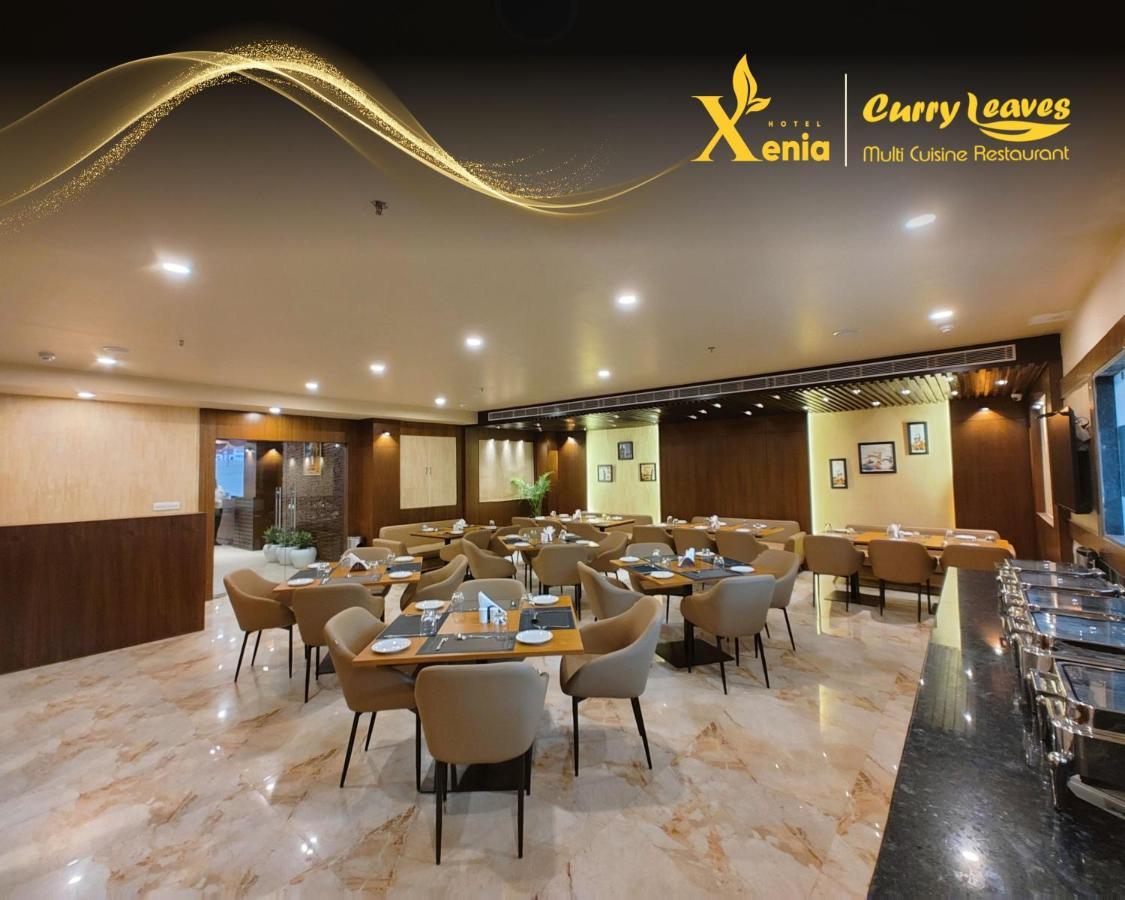 Hotel Xenia Varanasi Exterior photo