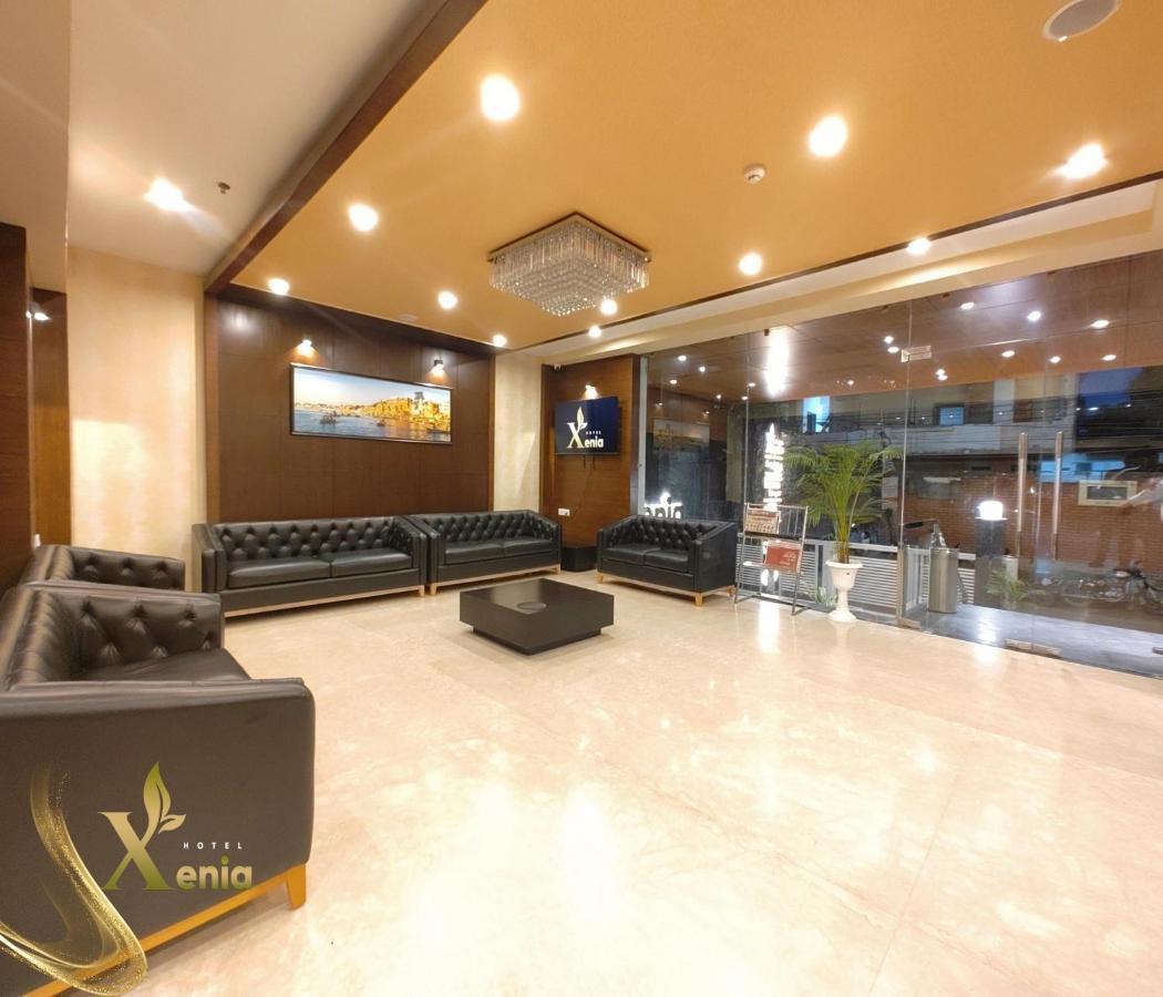Hotel Xenia Varanasi Exterior photo