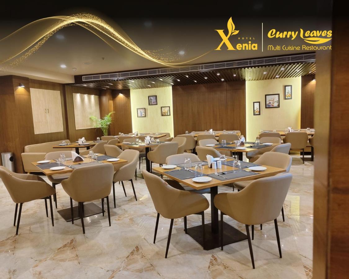 Hotel Xenia Varanasi Exterior photo